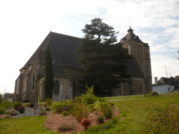 Église de Monein depuis la D9