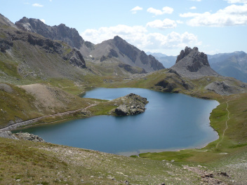 Lago Roburent comme sur la carte postale.